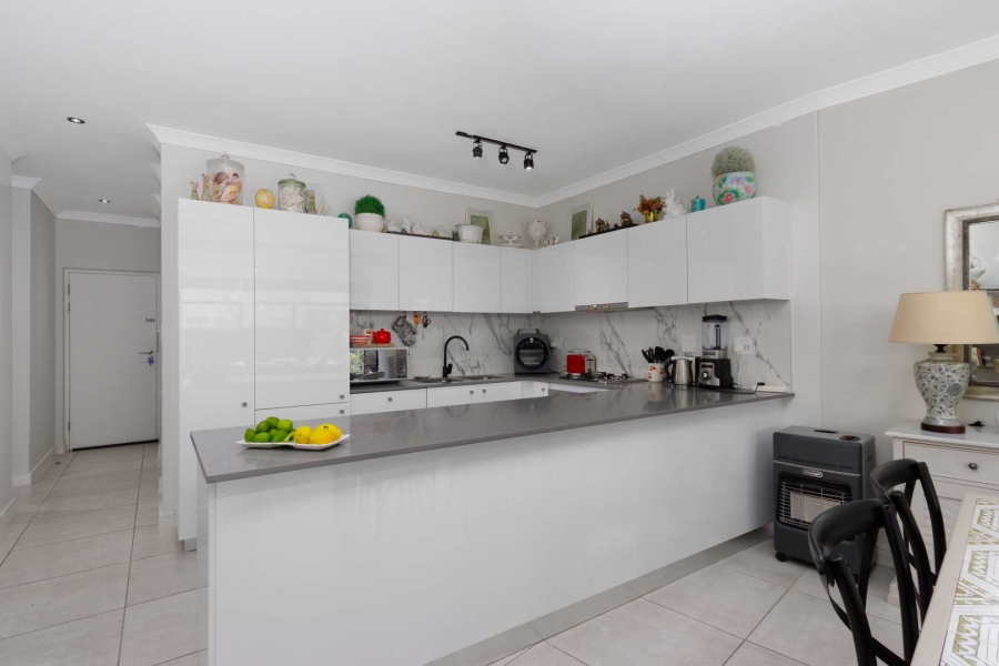 3 Bedroom Property for Sale in Paardevlei Western Cape